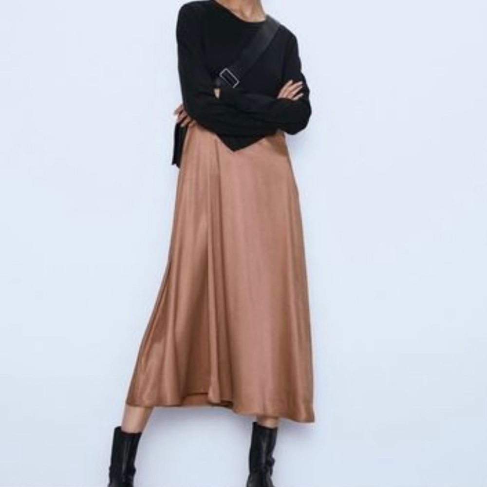 Zara Full Midi Polyester Rose Gold Elastic Waist Skirt Size Small